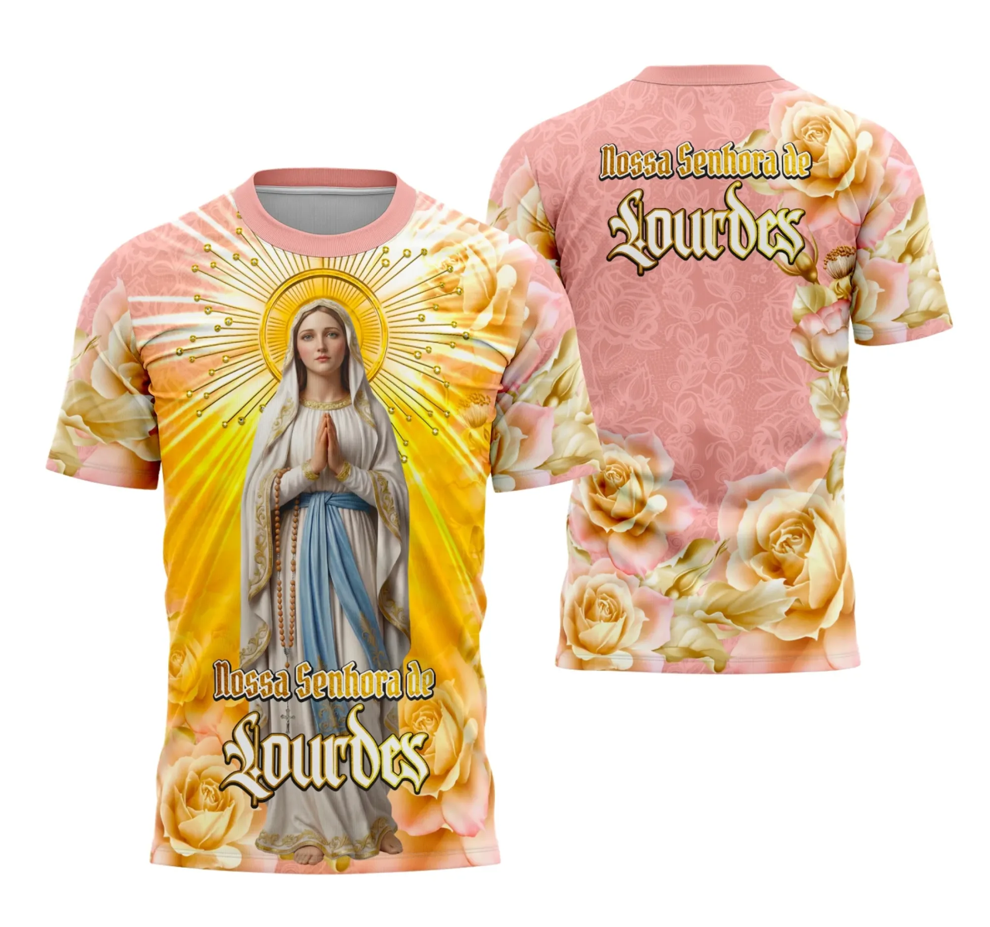 Camiseta unissex preta com logo no peito e estampa grande nas costas com imagem de Nossa Senhora de Lourdes, ideal para quem busca fé e estilo em roupa casual.