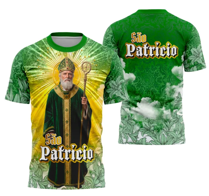 Camiseta unissex preta com logo no peito e estampa grande nas costas inspirada em São Patrício e temas religiosos, ideal para quem busca estilo e fé combinados.